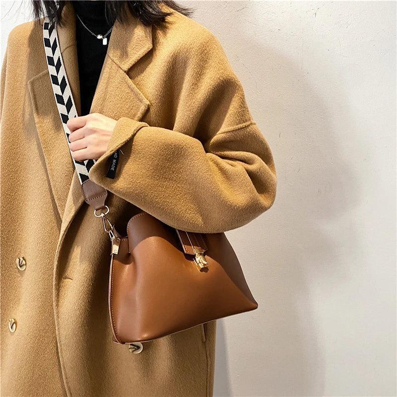Bolsa Retrô de Couro - Wide Strap